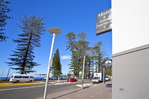 Manly Paradise Motel & Apartments - Tourism Cairns 18