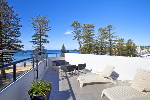 Manly Paradise Motel & Apartments - Tourism Cairns 17