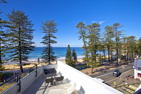 Manly Paradise Motel & Apartments - Tourism Cairns 16
