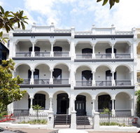 Hotel Challis - Tourism Cairns