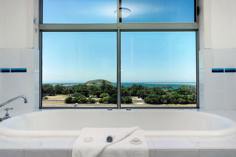 The Observatory Self Contained Apartments - Tourism Cairns 5