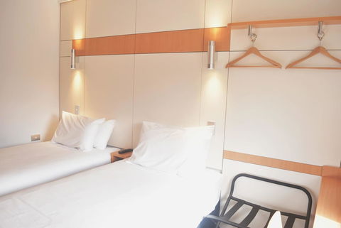 Ibis Budget - Gosford - Tourism Cairns 9