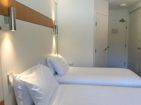 Ibis Budget - Gosford - Tourism Cairns 19