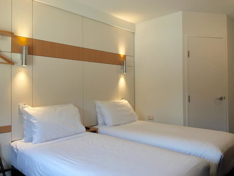 Ibis Budget - Gosford - Tourism Cairns 20