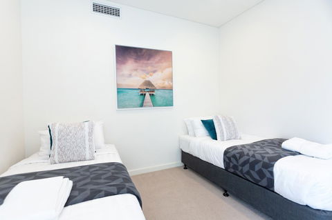 Brand New Executive Apartment - Tourism Cairns 23
