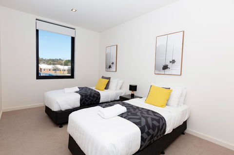 Brand New Executive Apartment - Tourism Cairns 14