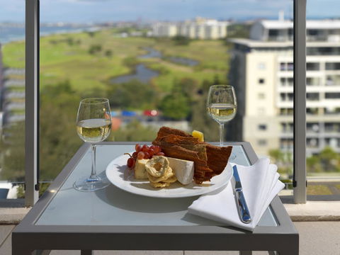Sage Hotel Wollongong - Tourism Cairns 8