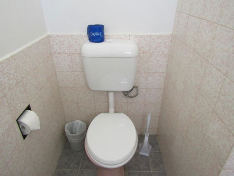 Allonville Gardens Motel - Tourism Cairns 28