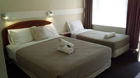 Allonville Gardens Motel - Tourism Cairns 5