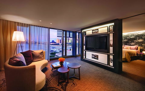 The Darling At The Star - Tourism Cairns 16