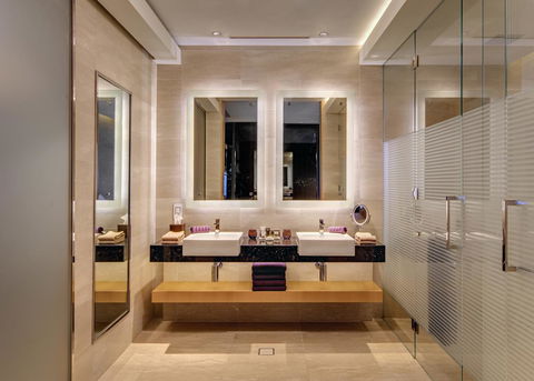 The Darling At The Star - Tourism Cairns 11