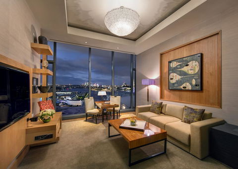 The Darling At The Star - Tourism Cairns 10