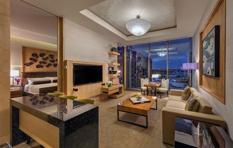 The Darling At The Star - Tourism Cairns 3