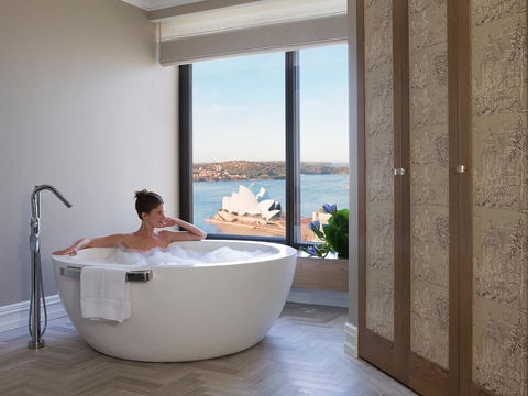 Four Seasons Hotel Sydney - Tourism Cairns 39