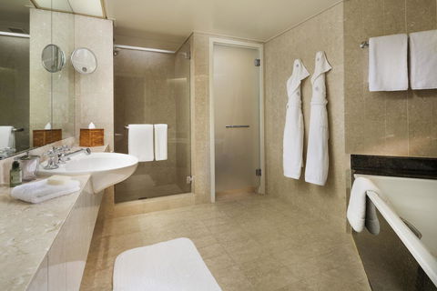 Four Seasons Hotel Sydney - Tourism Cairns 42