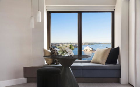 Four Seasons Hotel Sydney - Tourism Cairns 3
