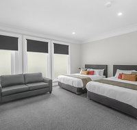 Horse and Jockey Hotel - Tourism Cairns