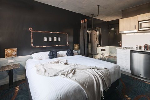 The Collectionist Newtown - Tourism Cairns 36