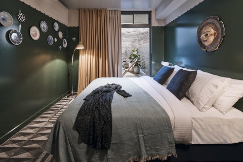 The Collectionist Newtown - Tourism Cairns 30