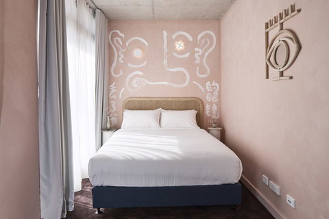 The Collectionist Newtown - Tourism Cairns 23