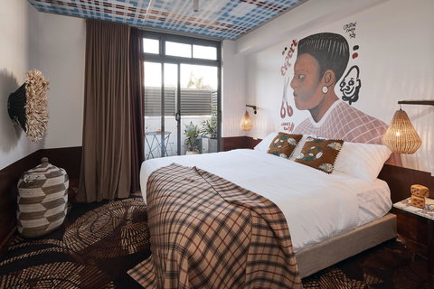 The Collectionist Newtown - Tourism Cairns 35