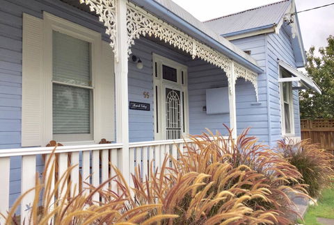 Morpeth Cottage - Tourism Cairns 1