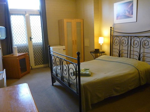 Newtown Backpackers - Tourism Cairns 22