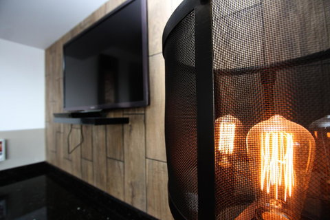 Honeysuckle Executive Apartments - Tourism Cairns 25