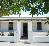 99 Hill Street Apartments - Tourism Cairns