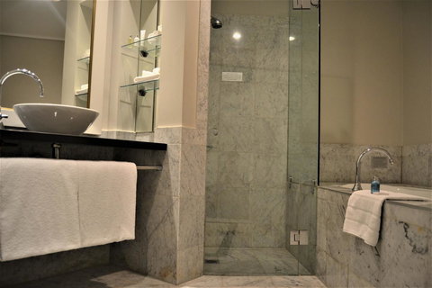 Radisson Blu Plaza Hotel Sydney - Tourism Cairns 40