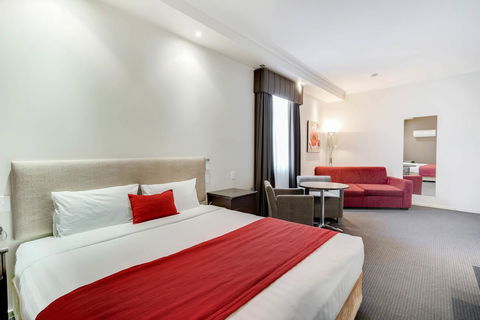 Prince Of Wales Hotel - Tourism Cairns 0