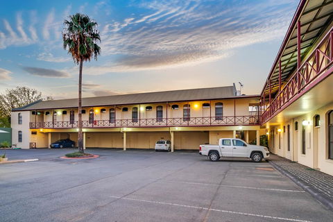 Prince Of Wales Hotel - Tourism Cairns 10