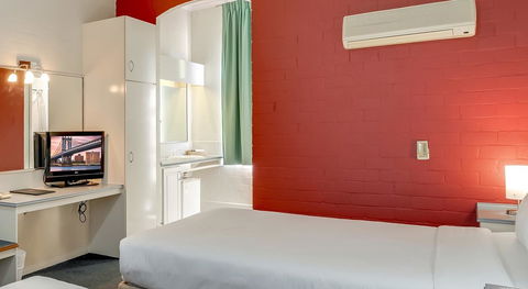 Prince Of Wales Hotel - Tourism Cairns 1