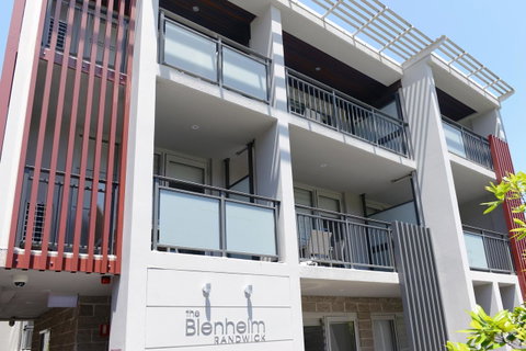 The Blenheim - Tourism Cairns 13