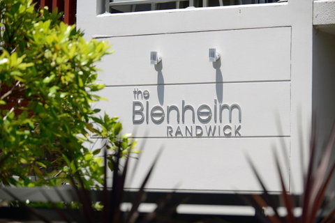 The Blenheim - Tourism Cairns 11