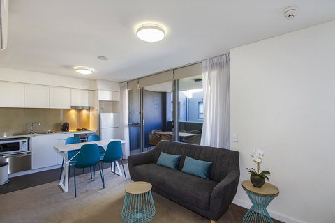 Terminus Apartment Hotel, Ascend Hotel Collection - Tourism Cairns 25