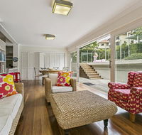 Summery spacious 4 bed home in Kurraba Point - Tourism Cairns