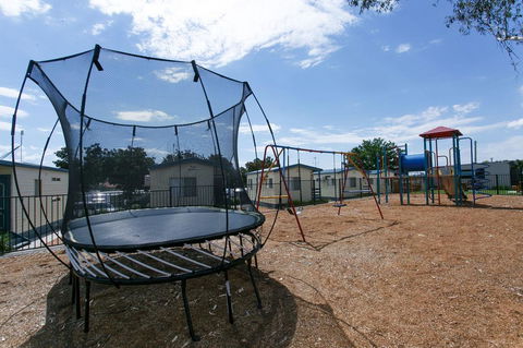 Crestview Tourist Park - Tourism Cairns 4