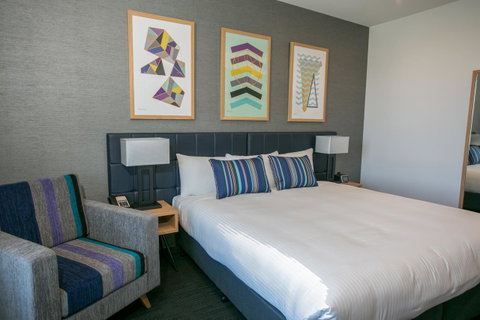 Alpha Hotel Eastern Creek - Tourism Cairns 37