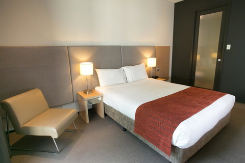 Alpha Hotel Eastern Creek - Tourism Cairns 31
