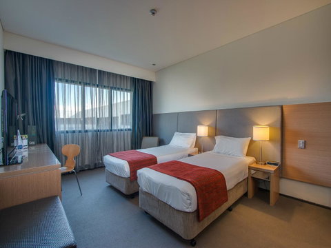 Alpha Hotel Eastern Creek - Tourism Cairns 1