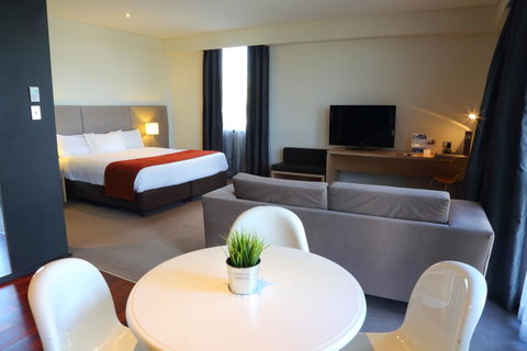Alpha Hotel Eastern Creek - Tourism Cairns 22