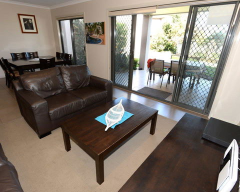 Yarrawonga Waterfront Apartments - Tourism Cairns 13