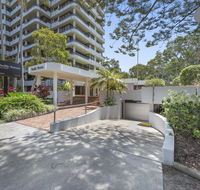 Pacific Towers Beach Resort - Tourism Cairns