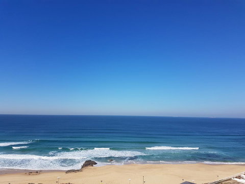 Arena Luxury Beachfront Apartment - Tourism Cairns 5