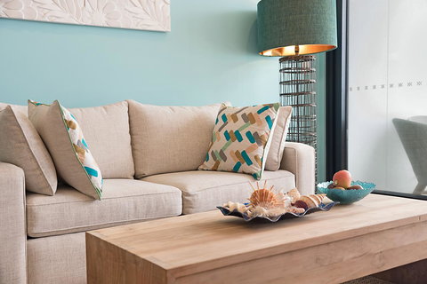 Arena Luxury Beachfront Apartment - Tourism Cairns 4