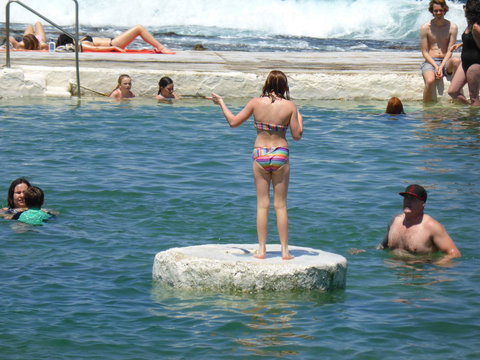 Arena Luxury Beachfront Apartment - Tourism Cairns 9