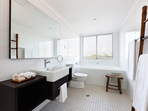 Hotel Urban St Leonards - Tourism Cairns 16