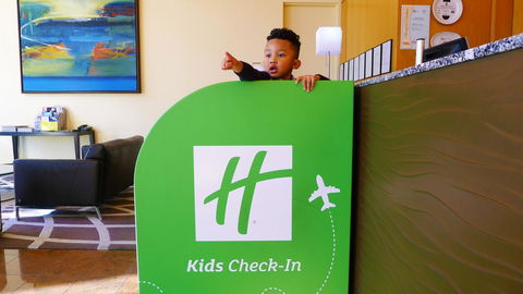 Crowne Plaza Sydney Airport, An IHG Hotel - Tourism Cairns 12