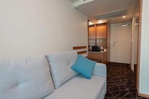 Crowne Plaza Sydney Airport, An IHG Hotel - Tourism Cairns 19